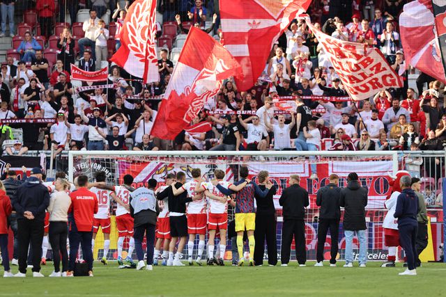 O clube «mais odiado do mundo» que foi comparado... a Hitler