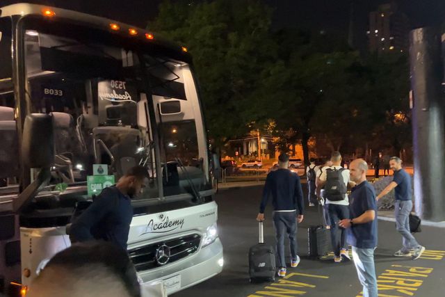 A receção calorosa ao FC Porto no hotel em Nova Jérsia (vídeo)