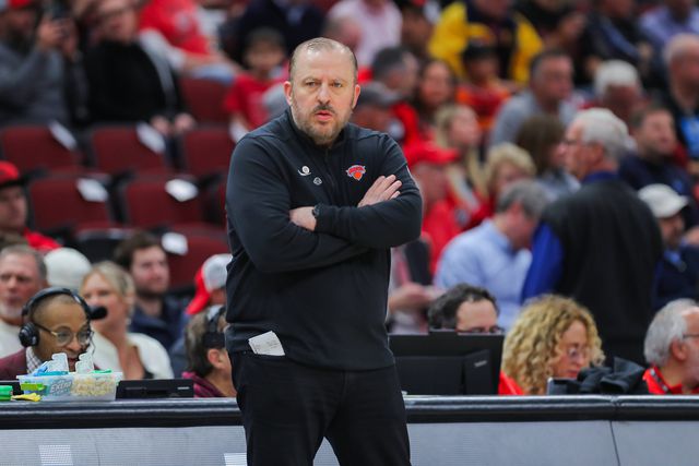 Treinador despedido compra página de jornal para agradecer aos adeptos