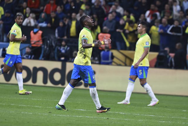 Brasil apurado para Mundial na primeira vitória de Ancelotti, Uruguai precisa de um ponto 