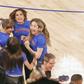 Taylor Swift e Mariska Hargitay - foto: EPA/SARAH YENESEL