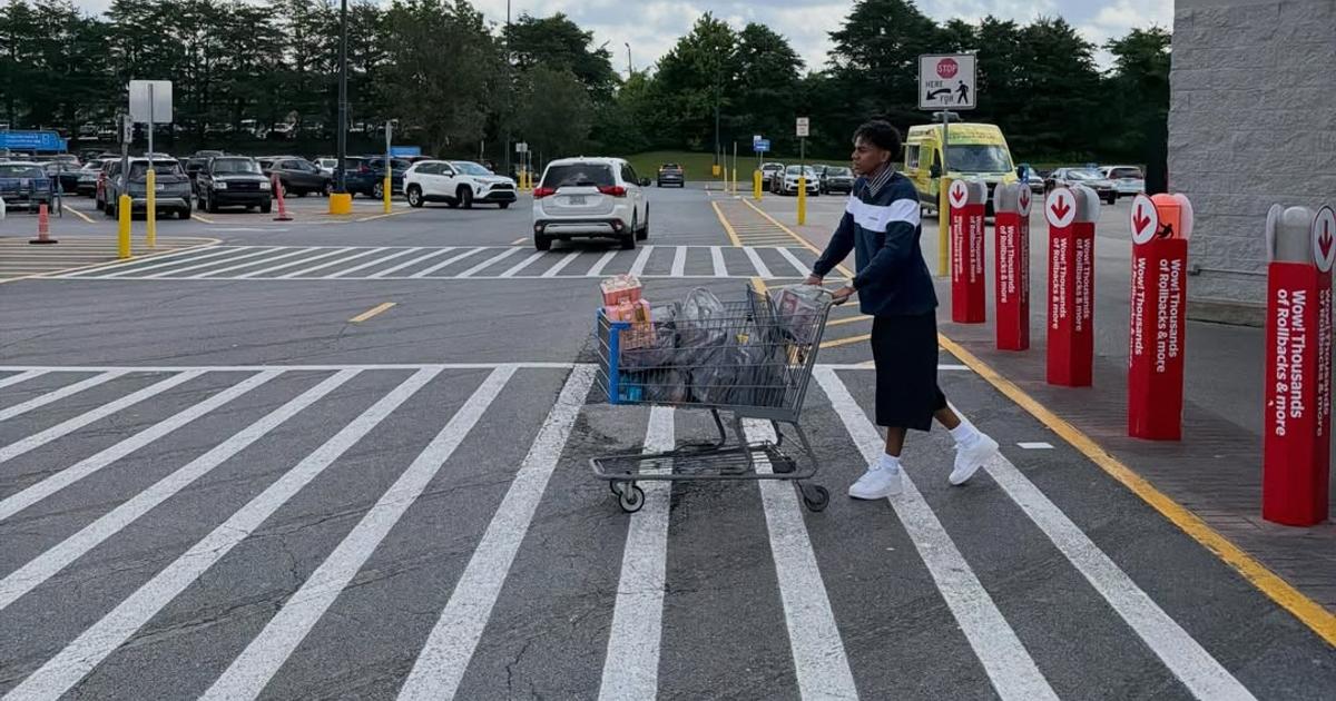 VÍDEO: ninguém o conhece? Lamine Yamal foi às compras no sup