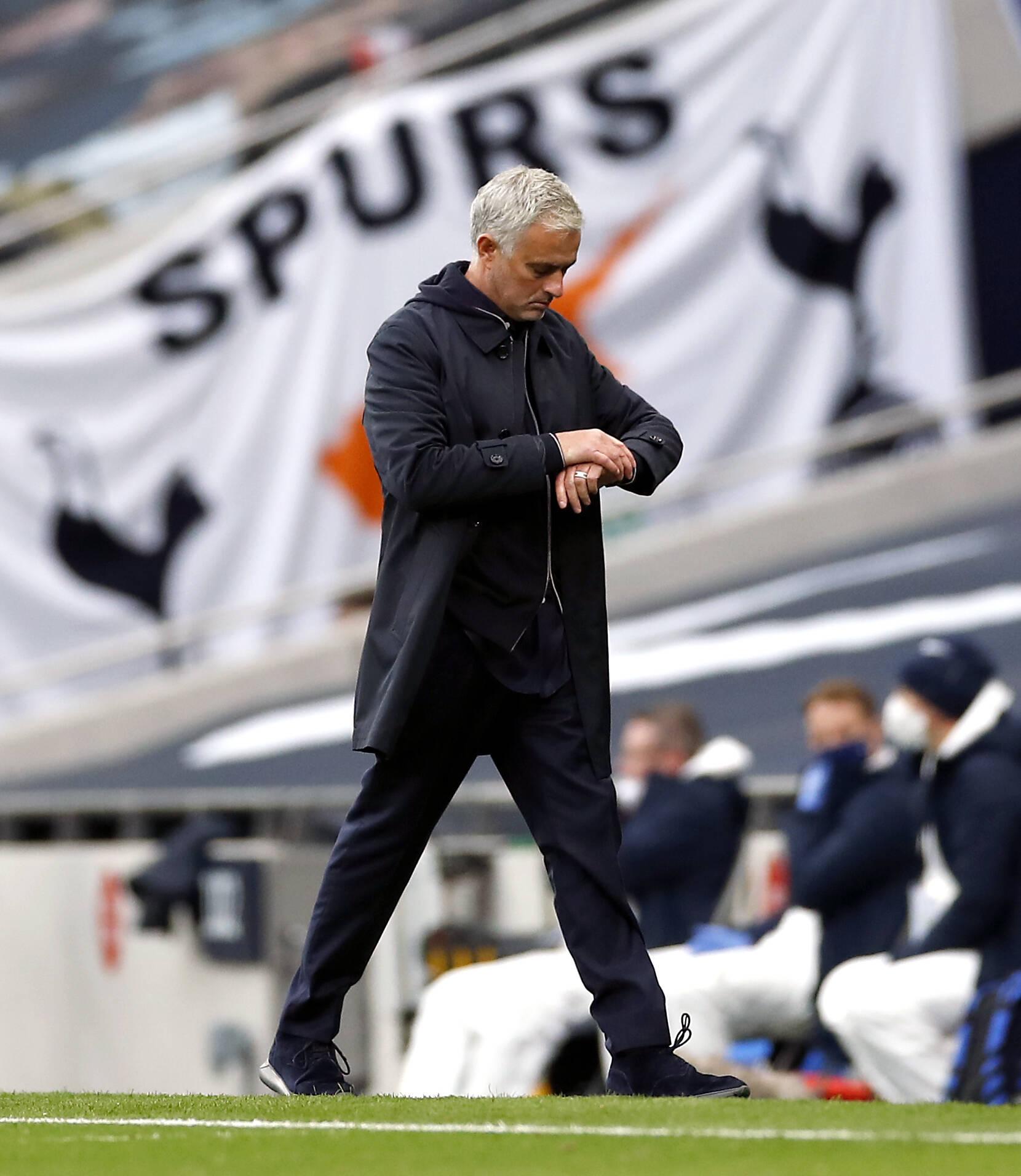 José Mourinho 'despediu-se' de Inglaterra ao serviço do Tottenham, clube que liderou em 2019/20 e 2020/21 - Foto: IMAGO