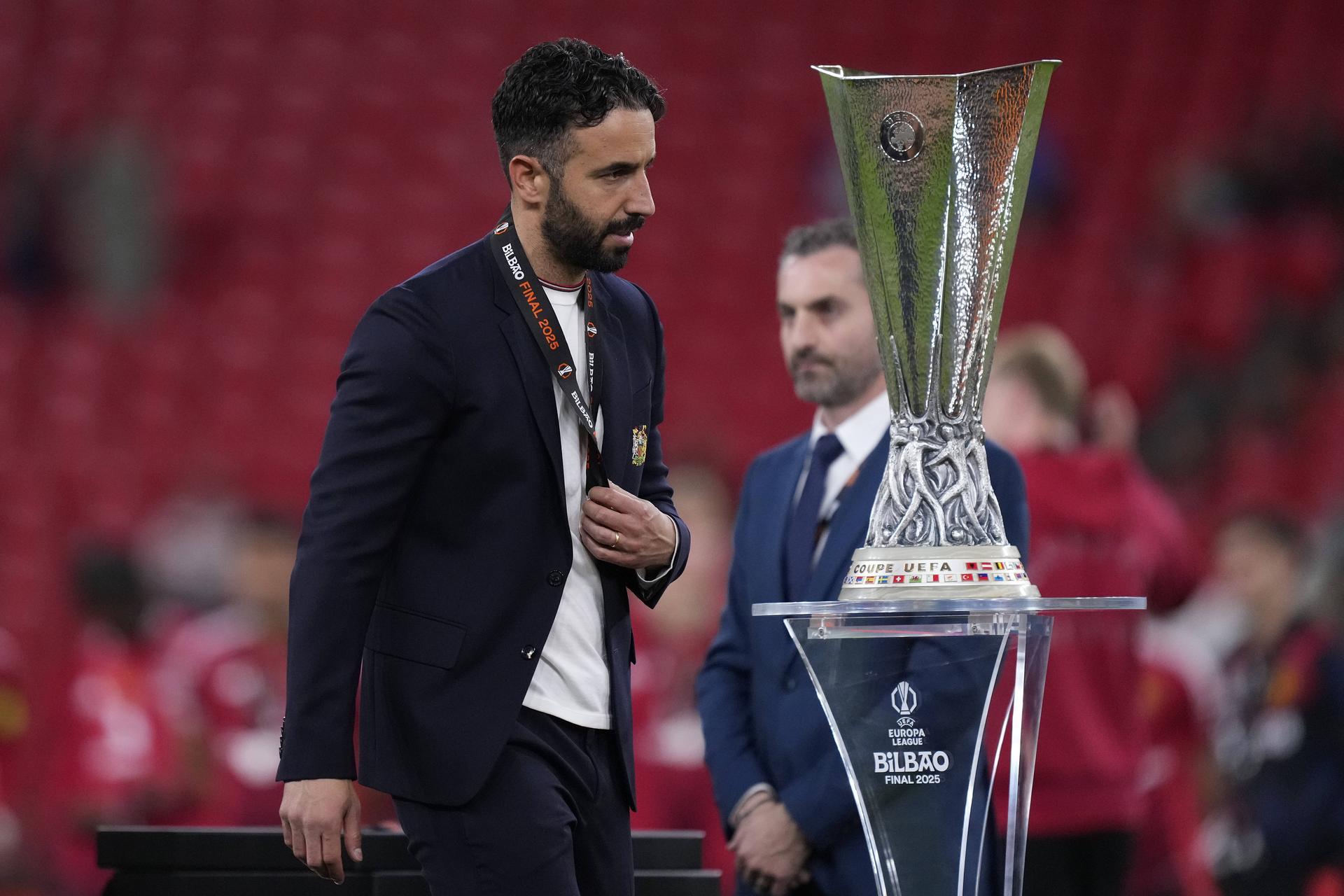 Ruben Amorim foi treinador do Manchester United em 2024/25 e 2025/26 - Foto: IMAGO
