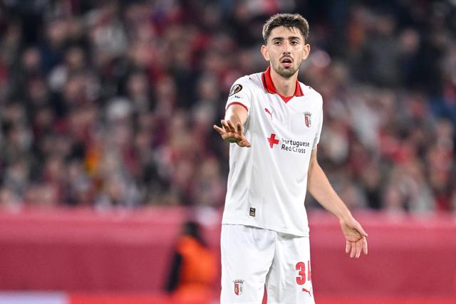 Demir Tiknaz já pode gozar férias - Foto: Imago