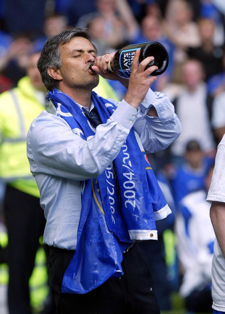 José Mourinho estreou-se na Premier League ao comando do Chelsea, entre 2004/05 e 2007/08 - Foto: IMAGO