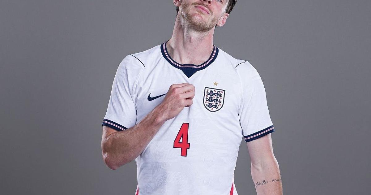 A distância não importa: Declan Rice foi repreendido pela mã