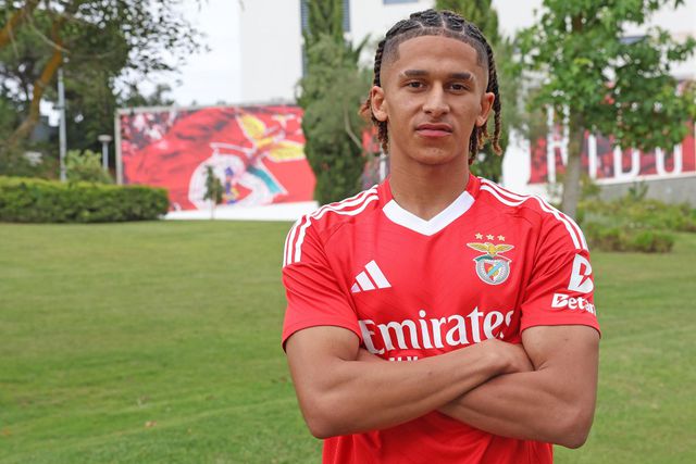 Benfica renova com lateral-esquerdo