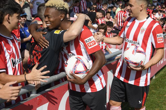 Álvaro Djaló apresentado no Athletic Bilbao