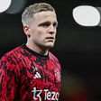 Oficial: Van de Beek deixa o Man. United e reforça o Girona