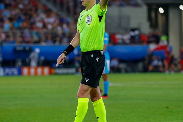 Euro 2024: François Letexier será o árbitro mais jovem a apitar uma final