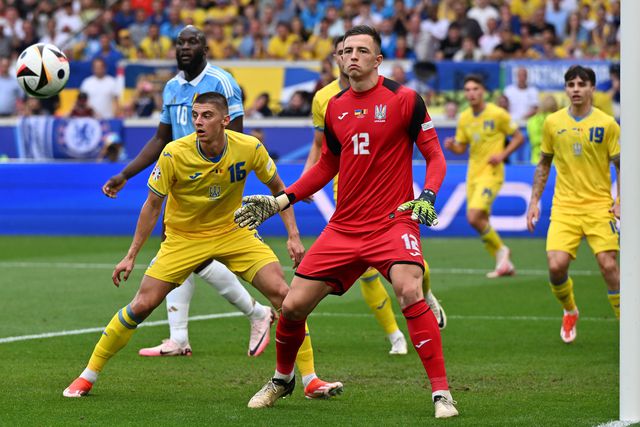 Lunin sobre a perda da titularidade para Trubin: «Obviamente que dói»