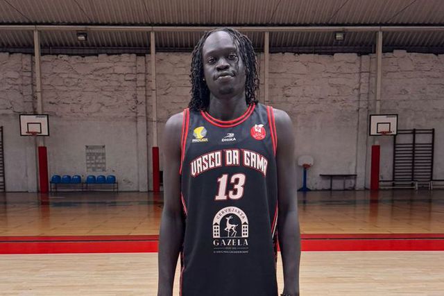 A vida inspiradora de Akoi Yout vai prosseguir no Vasco da Gama