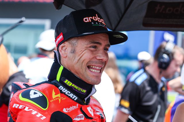 Bautista tem 7 kg de polémica para resolver no Mundial SBK