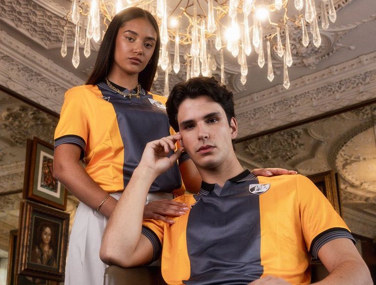 Vitória de Guimarães revela terceiro equipamento (vídeo e fotos)