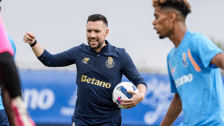 Farioli para o plantel: «Temos de começar pela dor da época passada»