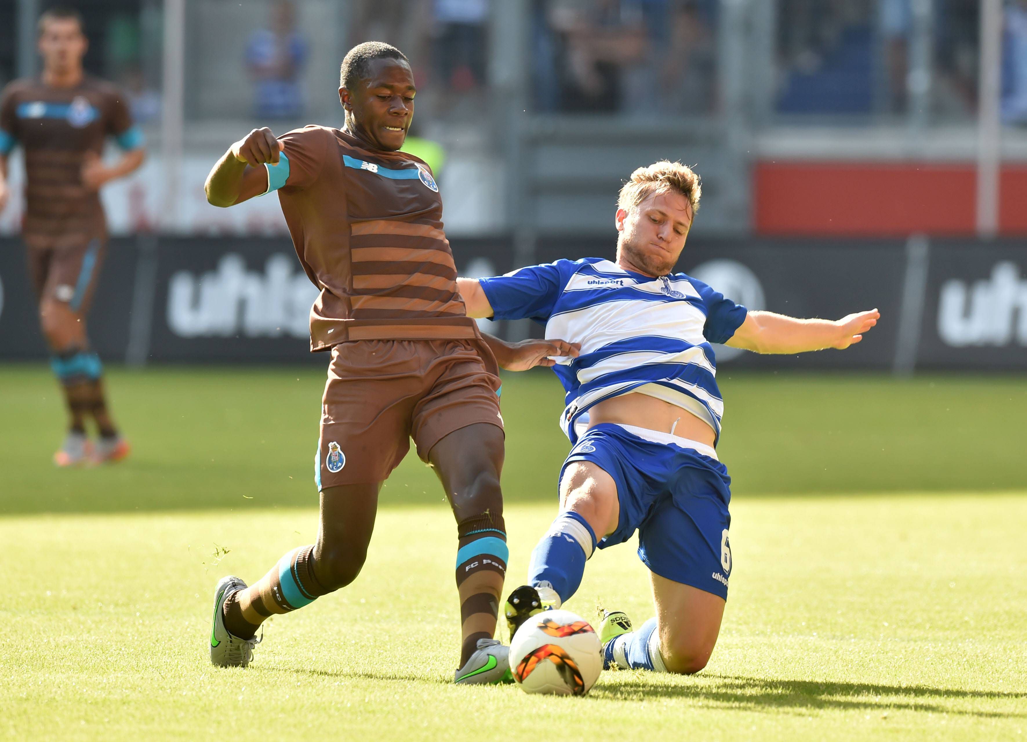 Imbula com a camisola do FC Porto