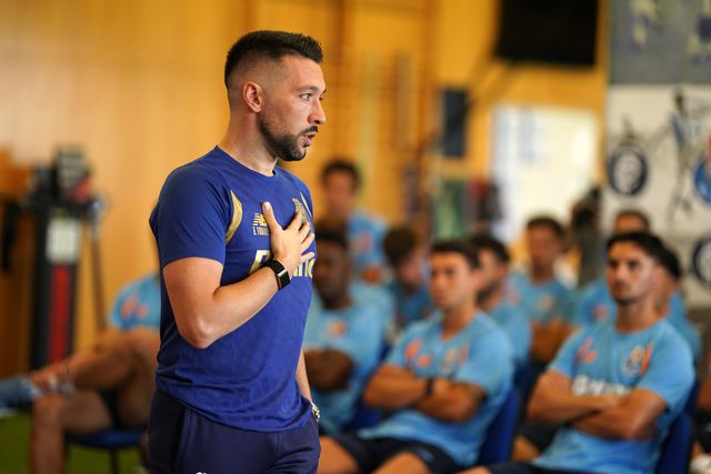 Farioli, suor e confianças