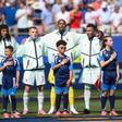 'Chapeau', Deschamps