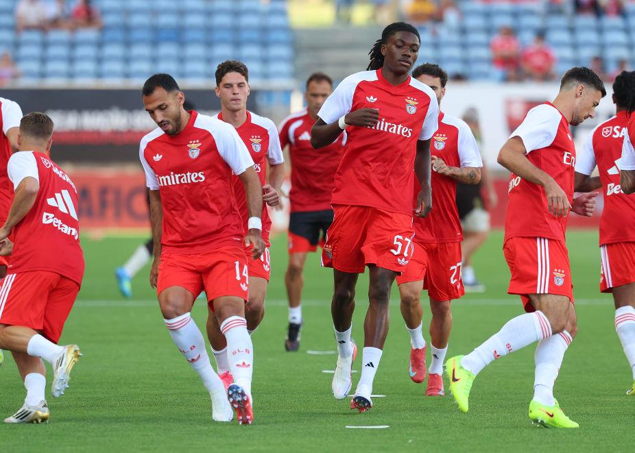 Aquecimento dos jogadores do Benfica antes do jogo com o Flamengo. Foto SL Benfica