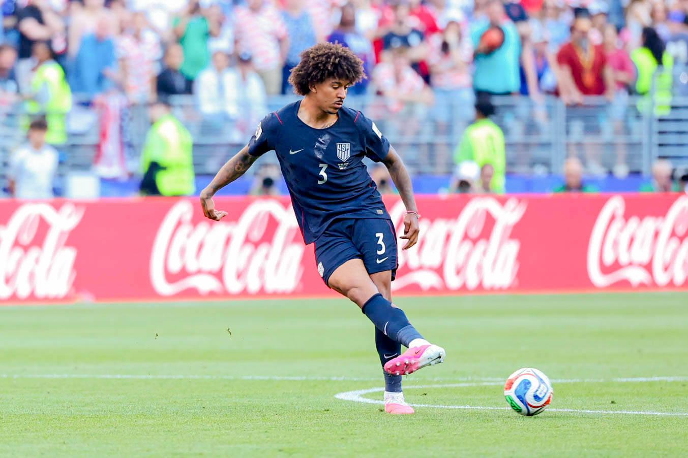 8 - Defesa: Chris Richards, Estados Unidos (7,12) - Foto: Imago