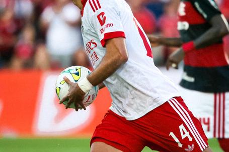 Pavlidis marcou, dos onze metros, o golo do Benfica