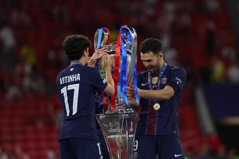 Vitinha e Gonçalo Ramos seguem 24 jogadores da Seleção. Curiosamente, ambos não seguem Rui Silva e Renato Veiga (IMAGO)
