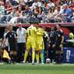Courtois deu lugar a Lammens por lesão