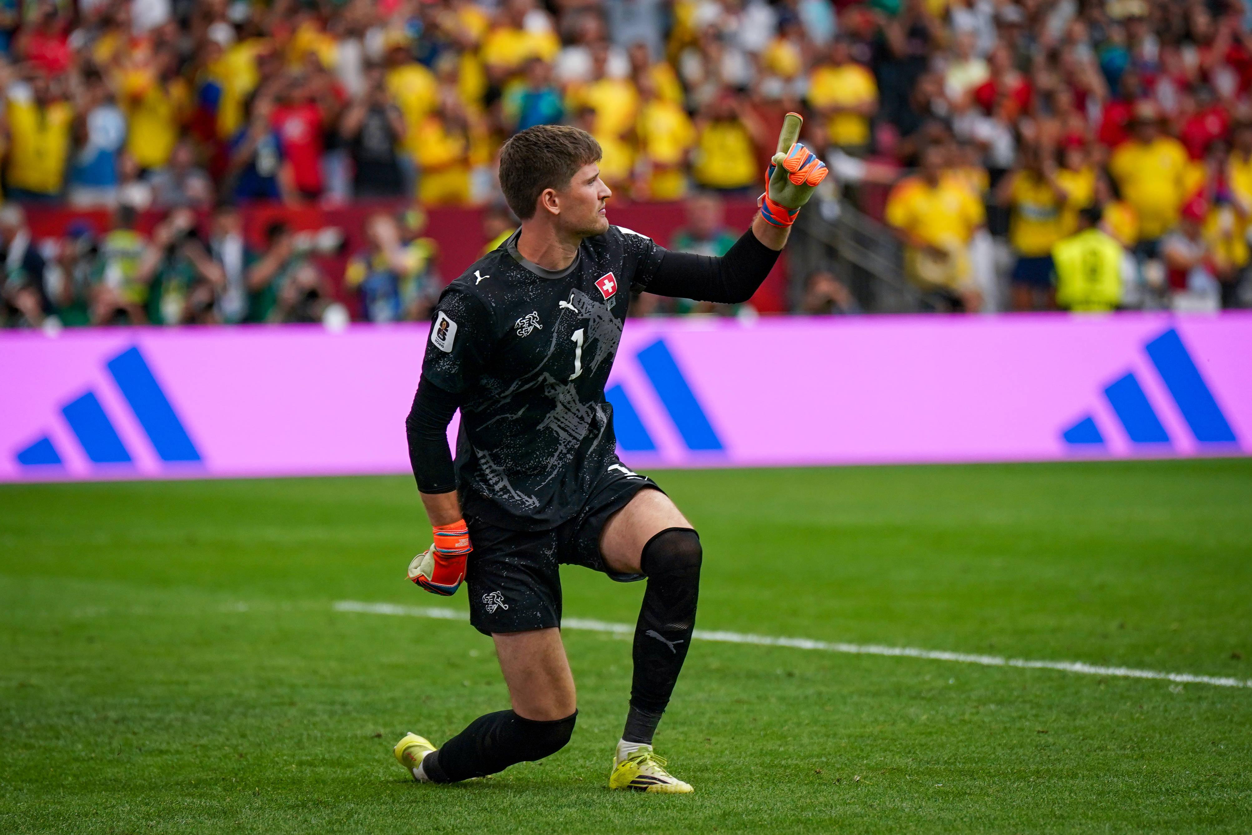 2 - Guarda-redes: Gregor Kobel, Suíça (8,29) - Foto: Imago