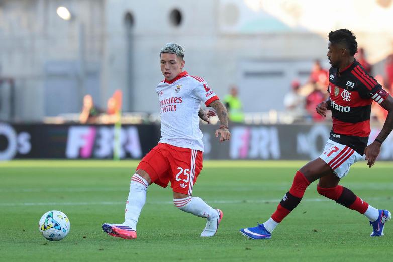 Prestianni e Bruno Henrique no Benfica-Flamengo - Foto: SL Benfica