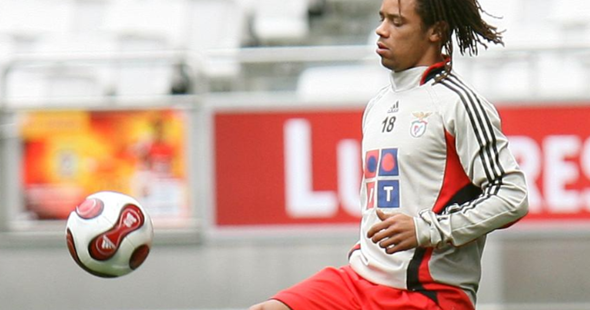 La formation et les débuts professionnels au FC Alverca