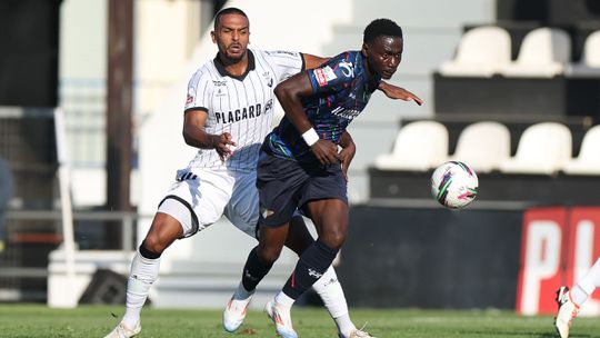 Farense: soam alarmes na defesa