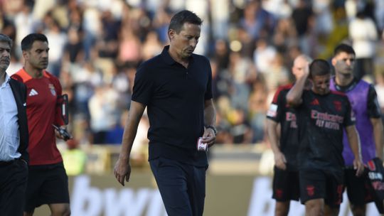 Derrota difícil, ausência de Neres, descontentamento dos adeptos: tudo o que disse Roger Schmidt