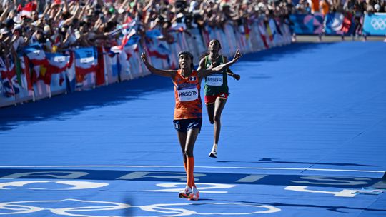 Depois de dois bronzes, o sprint de Sifan Hassan que valeu o ouro na maratona (vídeo)