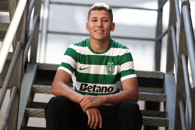 Oficial: Kauã Oliveira assina até 2030