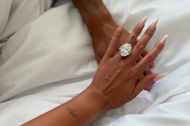 O mundo reage ao pedido de casamento de Cristiano Ronaldo