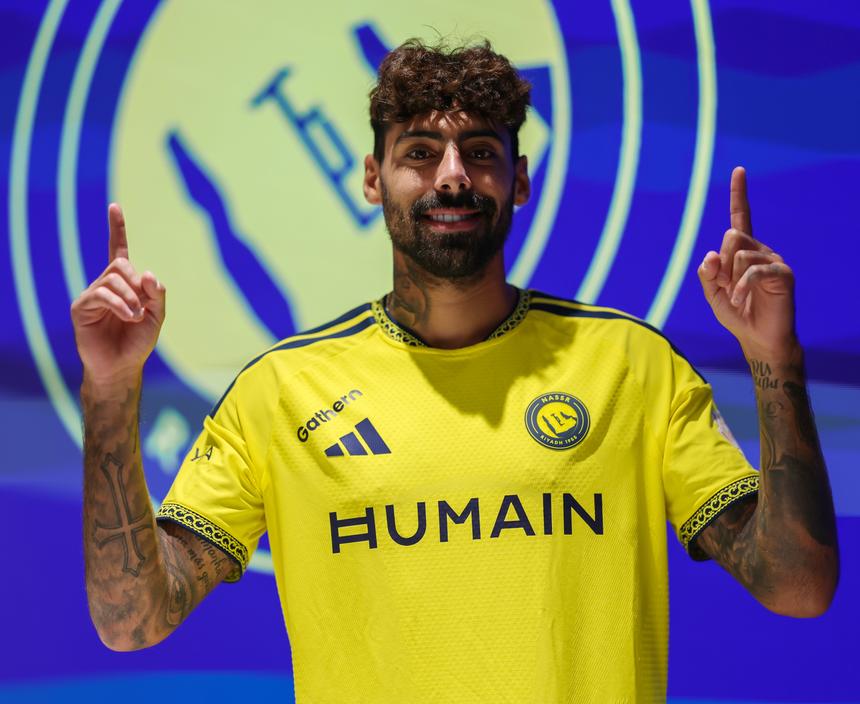 As novas cores de Samu Costa