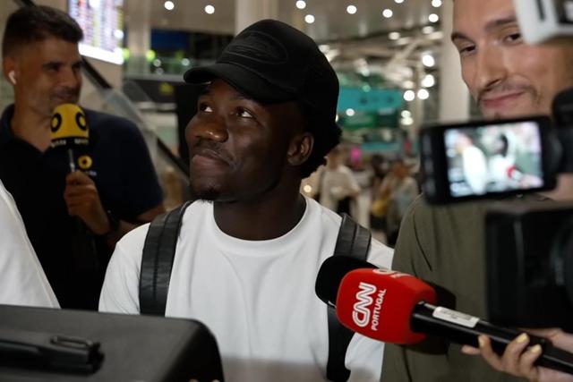 Irankunda já está em Portugal para reforçar o Sporting