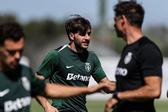 Fotis Ioannidis continua a dividir-se entre o ginásio e o relvado (Foto Sporting CP)