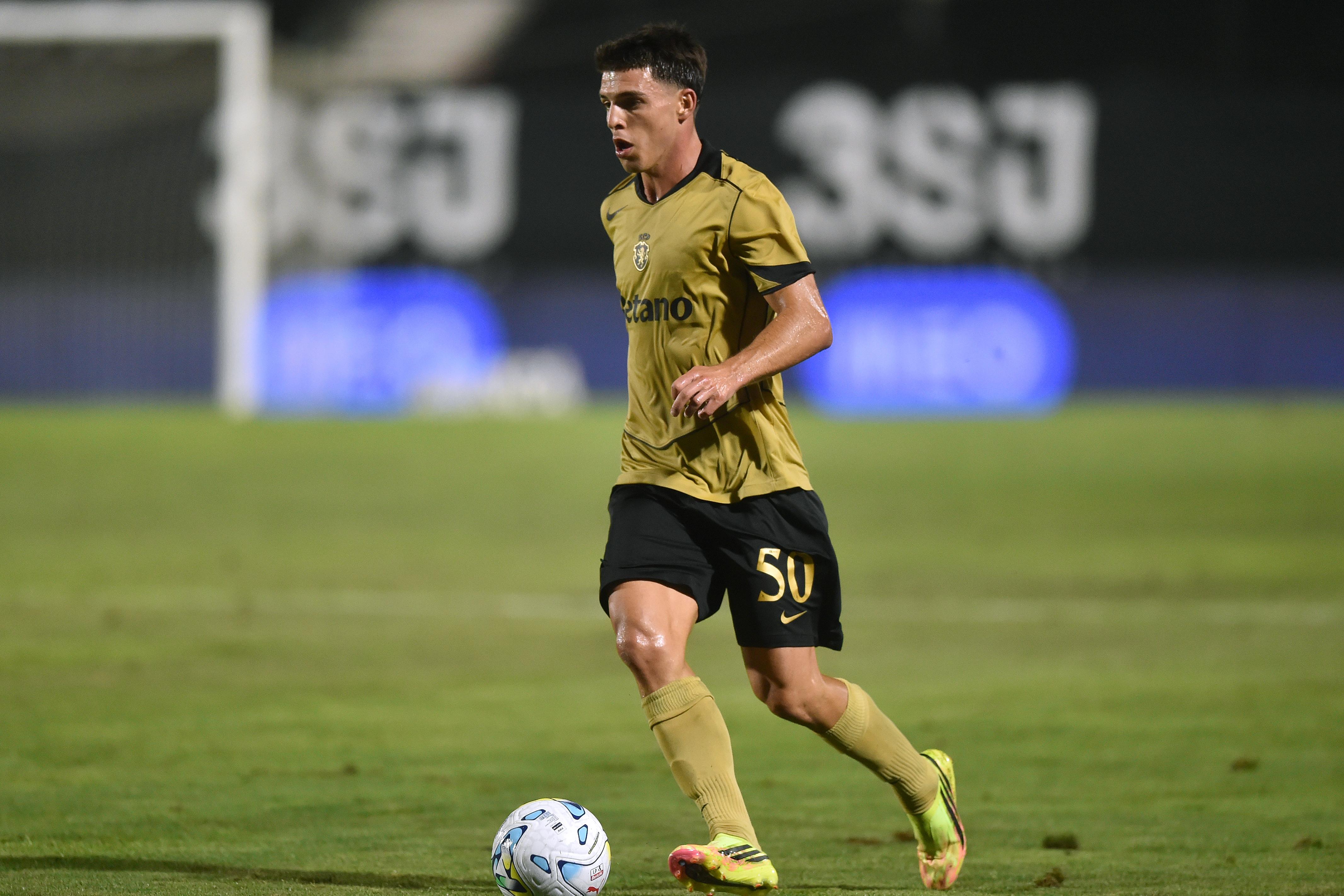 Rodrigo Dias estreou-se na equipa principal no arranque da Liga - Foto: Miguel Nunes