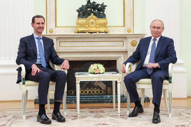 Bashar al-Assad foi condenado à morte na Síria, mas leva vida de luxo em Moscovo