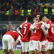Mercado: Arsenal 'oferece' jogador a Manchester United e Chelsea