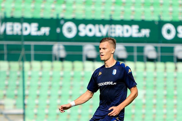 Busnic espreita titularidade