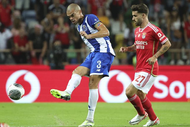Pepe, Grujic, Veron e Baró mais perto do regresso no FC Porto