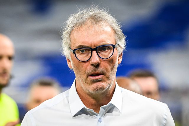 Laurent Blanc demitido do Ol. Lyon