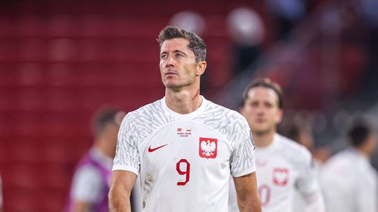 Lewandowski pede «novo capítulo» na seleção da Polónia