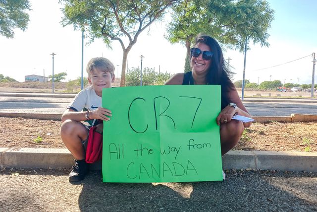 Vieram de propósito do Canadá para ver CR7... que não vai jogar