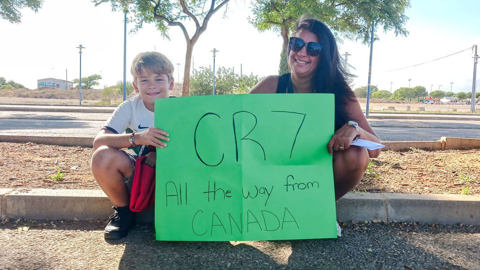 Vieram de propósito do Canadá para ver CR7... que não vai jogar