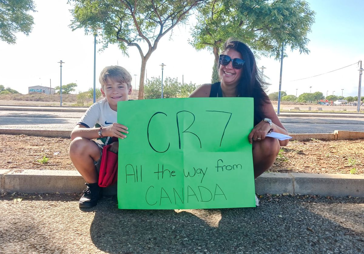 They came from Canada on purpose to see CR7… who will not play