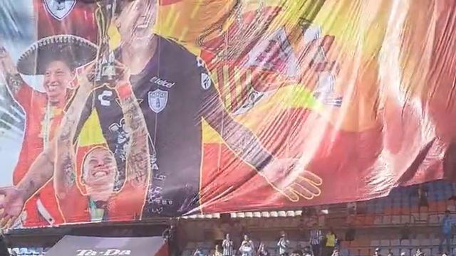 México: Jenni Hermoso recebida em festa no Pachuca